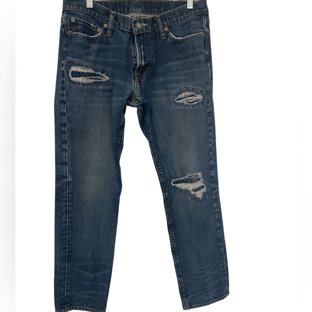 Abercrombie & Fitch women’s Distressed Dark Blue Straight Jean size 31/28